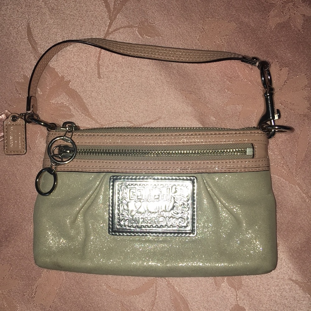 Awesome COACH “Poppy” wristlet/clutch